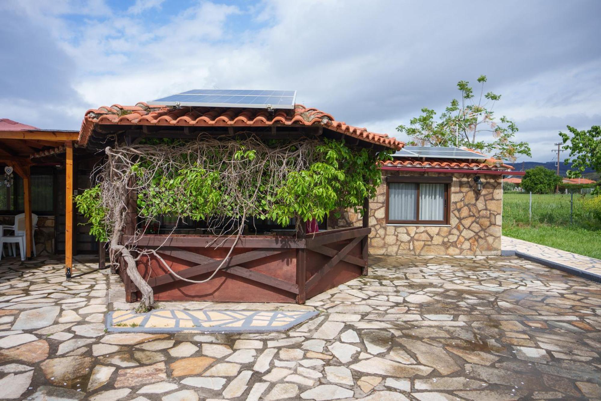 Evdokia's House Holiday home Dikella